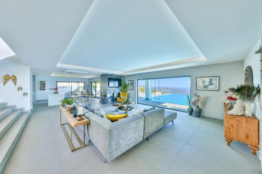 ANTALYA KAŞ YENİKÖY’DE DENİZ MANZARALI SATILIK VİLLA