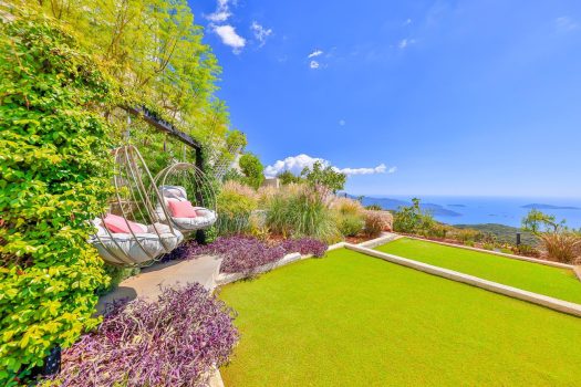 ANTALYA KAŞ YENİKÖY’DE DENİZ MANZARALI SATILIK VİLLA