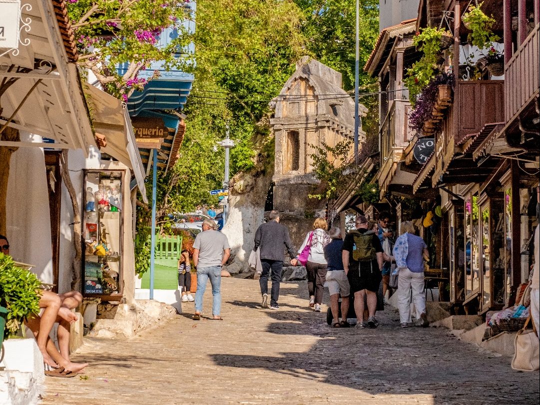 ng emlak kral mezarı